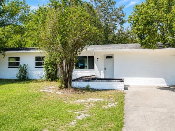8 FLAMEVINE LANE, DEBARY, FL 32713