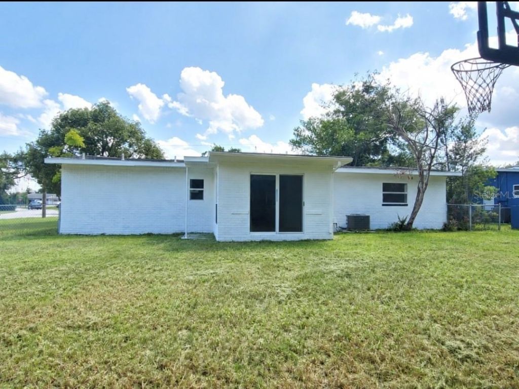 8 Flamevine Lane , Debary, FL 32713 Photo