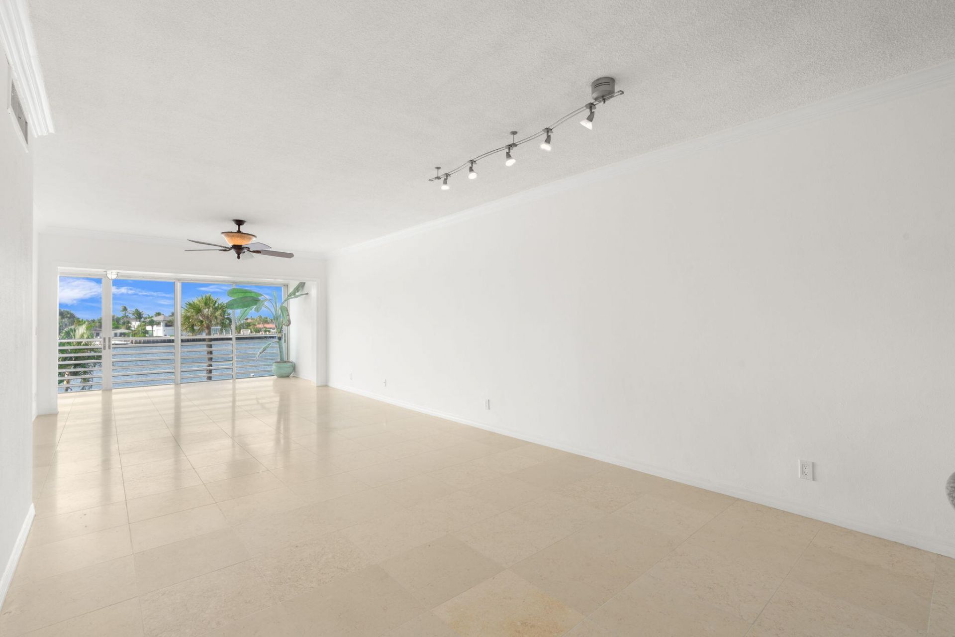 951 Spanish Circle, Unit 346, Delray Beach, FL 33483 Photo