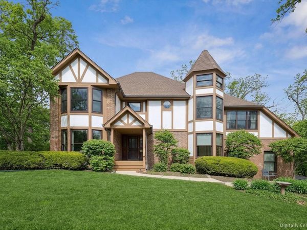 29W306 Oak Lane , West Chicago, IL 60185