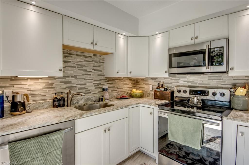 5213 Cedarbend Dr , Unit 4, Fort Myers, FL 33919 Photo