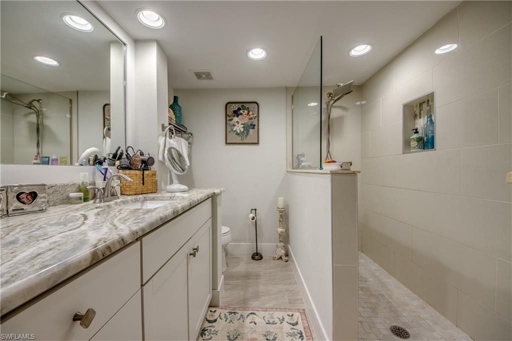 5213 Cedarbend Dr , Unit 4, Fort Myers, FL 33919 Photo