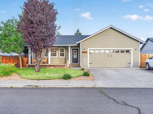 62633 Hawkview Road, Bend, OR 97701