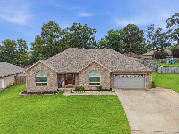 152 Carnelian Drive, Sherwood, AR 72120