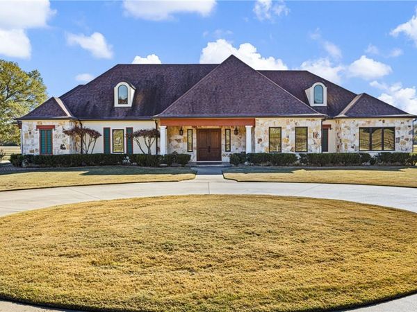 2365 W Gum Log , Russellville, AR 72802