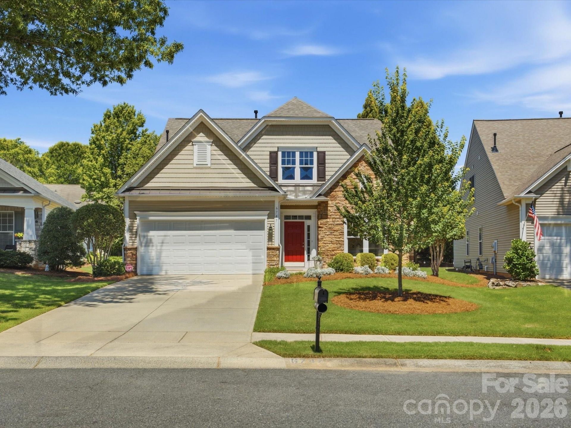 6747 Fieldstone Manor Drive, Matthews, NC 28105 Main Photo