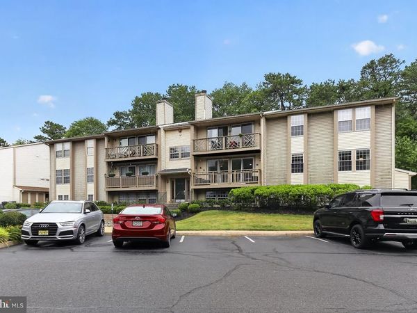 42 CRANBERRY CT, EVESHAM, NJ 08053