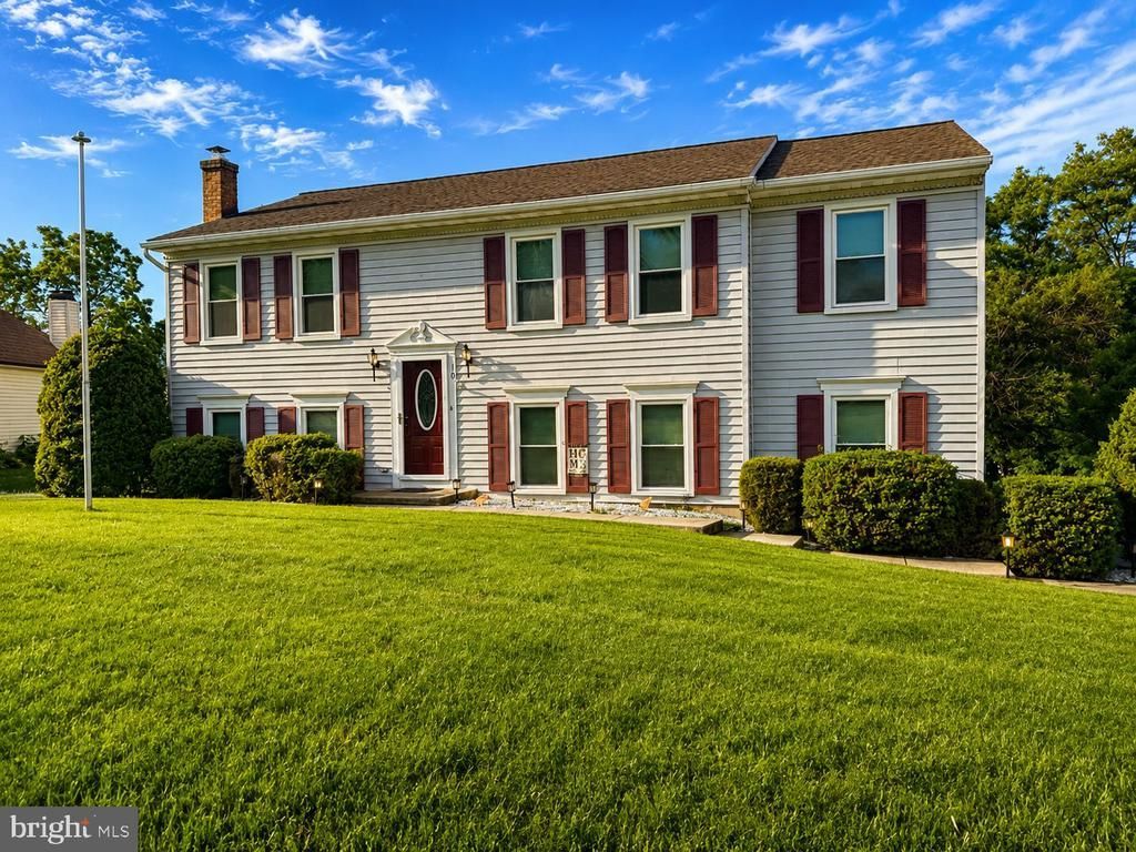 10 MANSION COURT W, BIRDSBORO, PA 19508