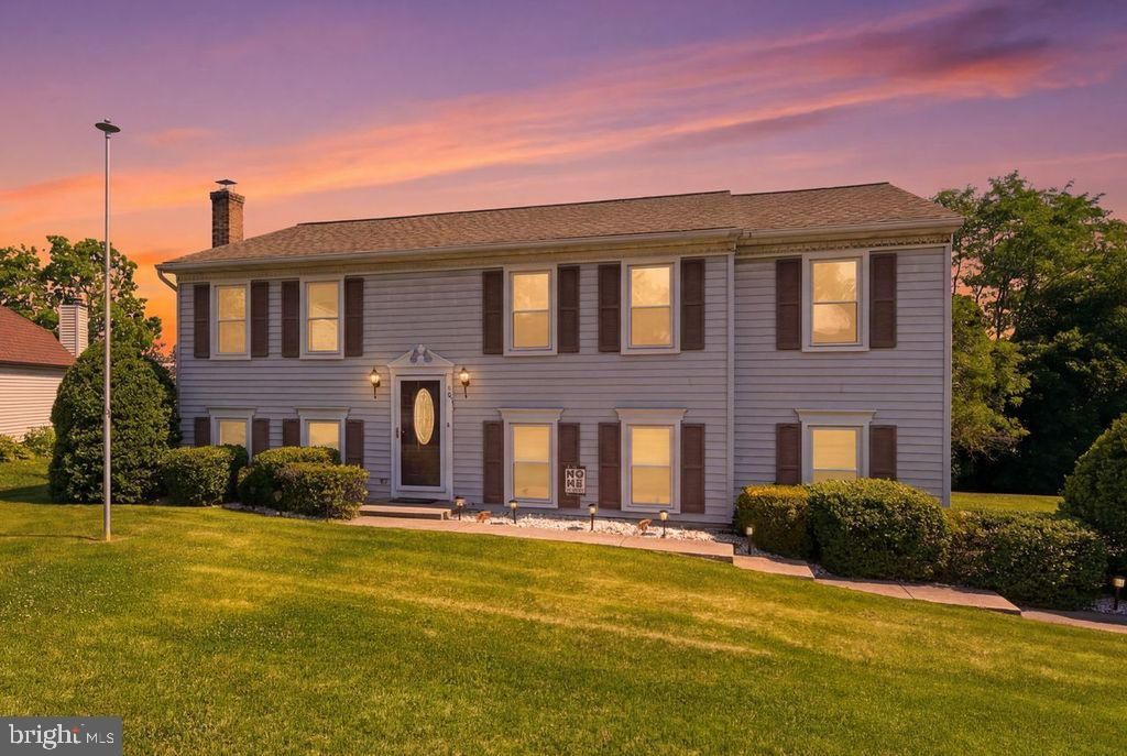 10 MANSION COURT W, BIRDSBORO, PA 19508