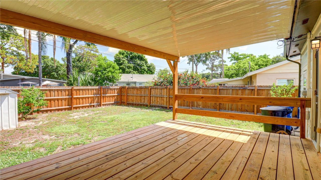 8110 Diagonal Road N, Saint Petersburg, FL 33702 Photo