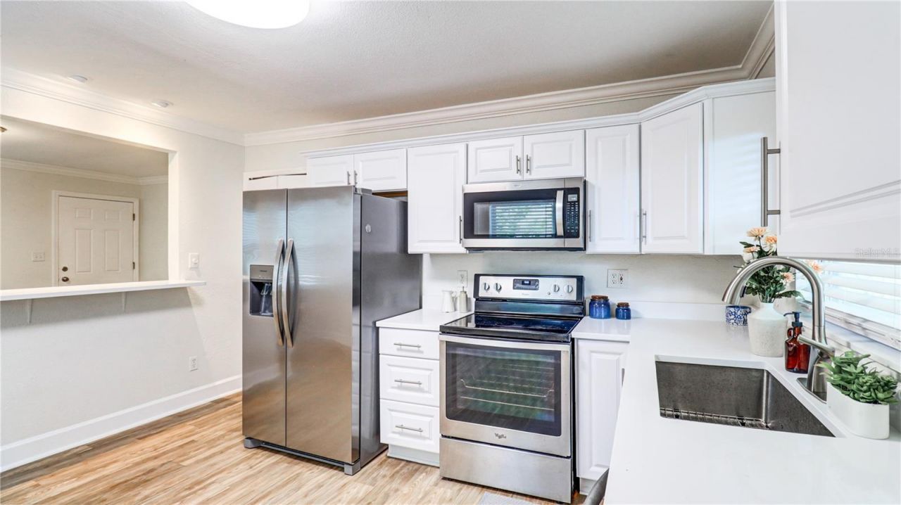 8110 Diagonal Road N, Saint Petersburg, FL 33702 Photo