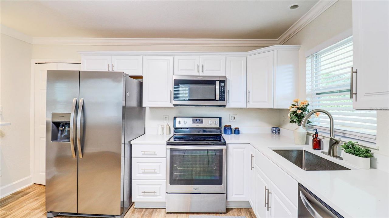 8110 Diagonal Road N, Saint Petersburg, FL 33702 Photo
