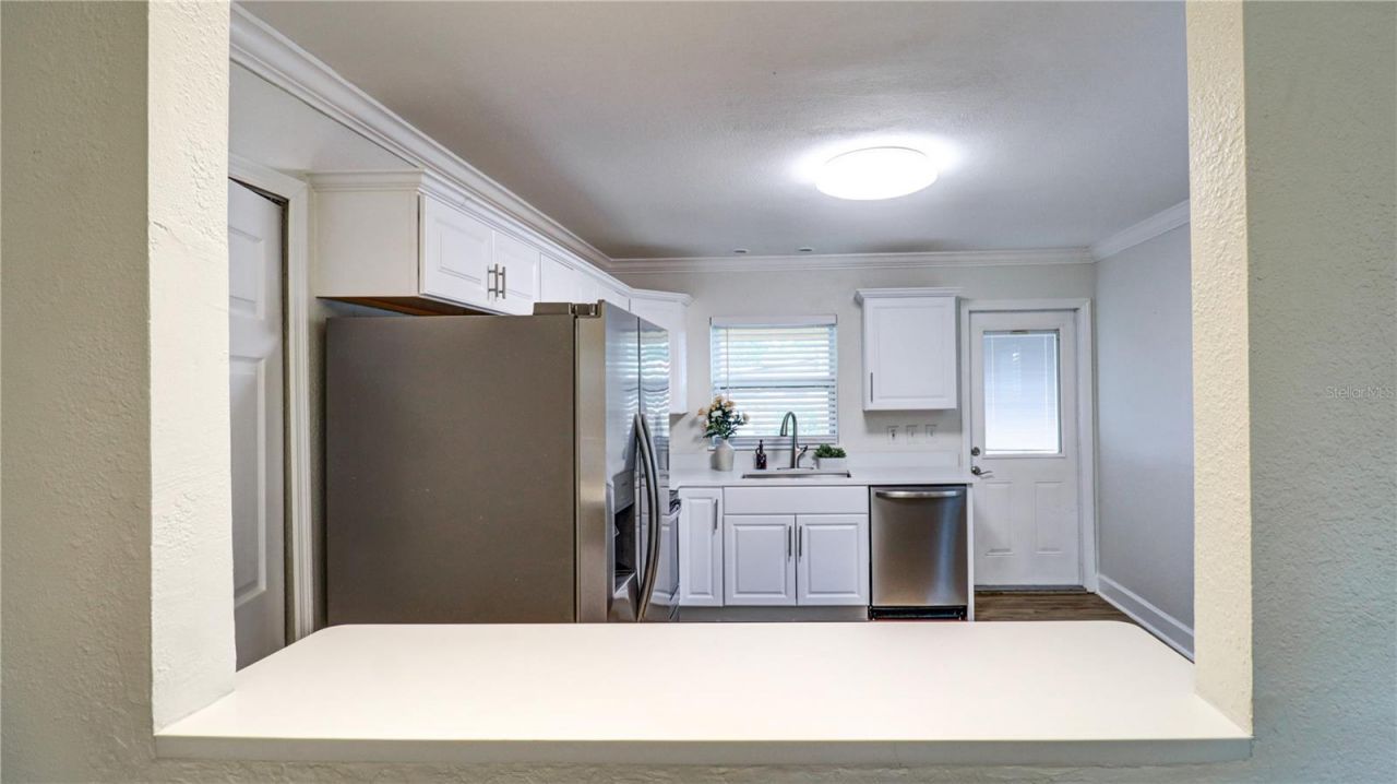 8110 Diagonal Road N, Saint Petersburg, FL 33702 Photo