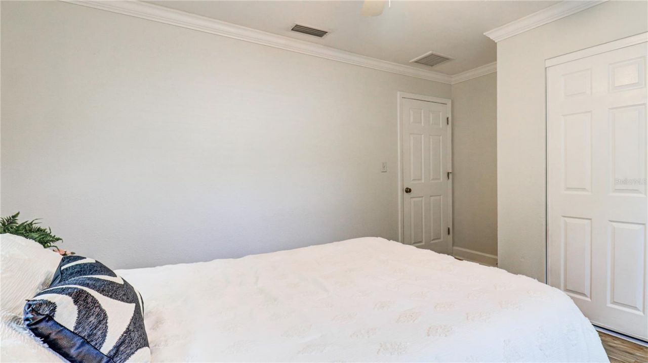 8110 Diagonal Road N, Saint Petersburg, FL 33702 Photo