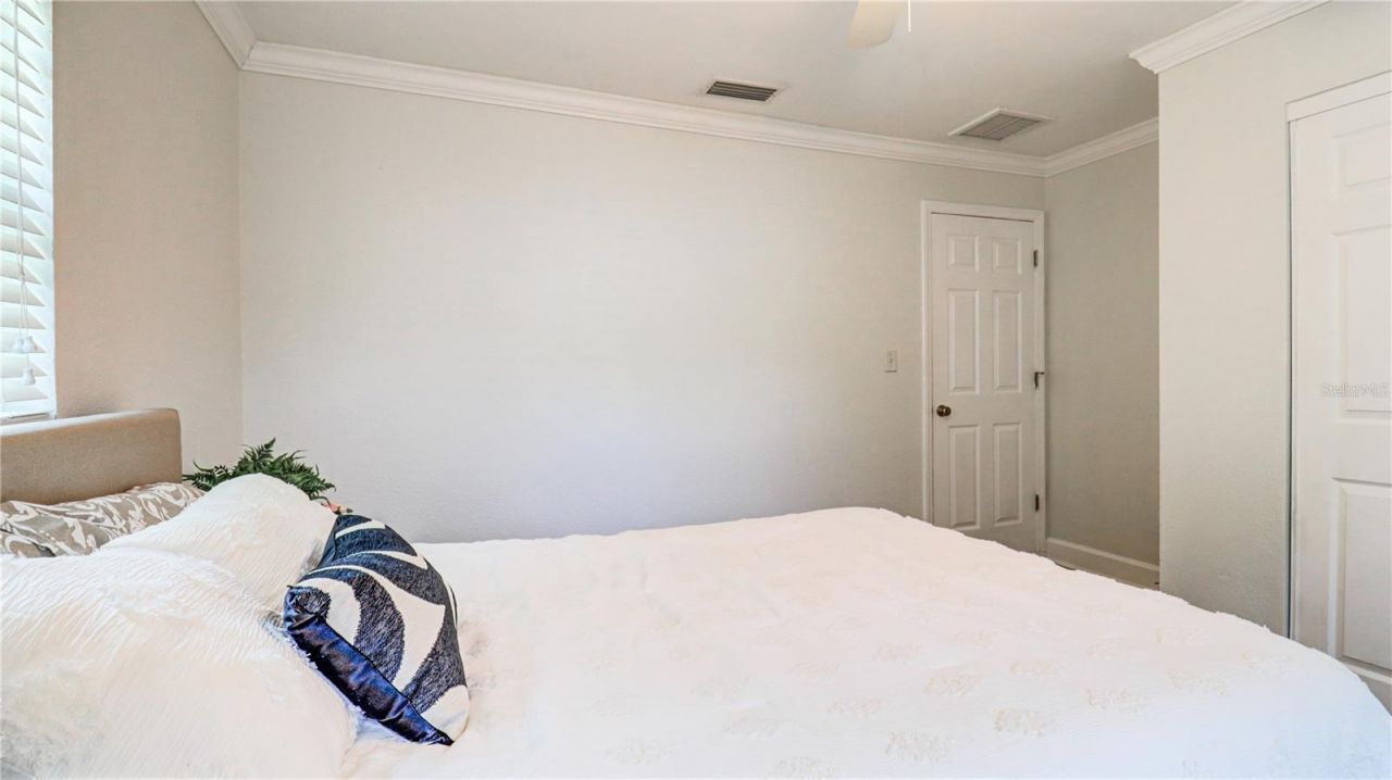 8110 Diagonal Road N, Saint Petersburg, FL 33702 Photo