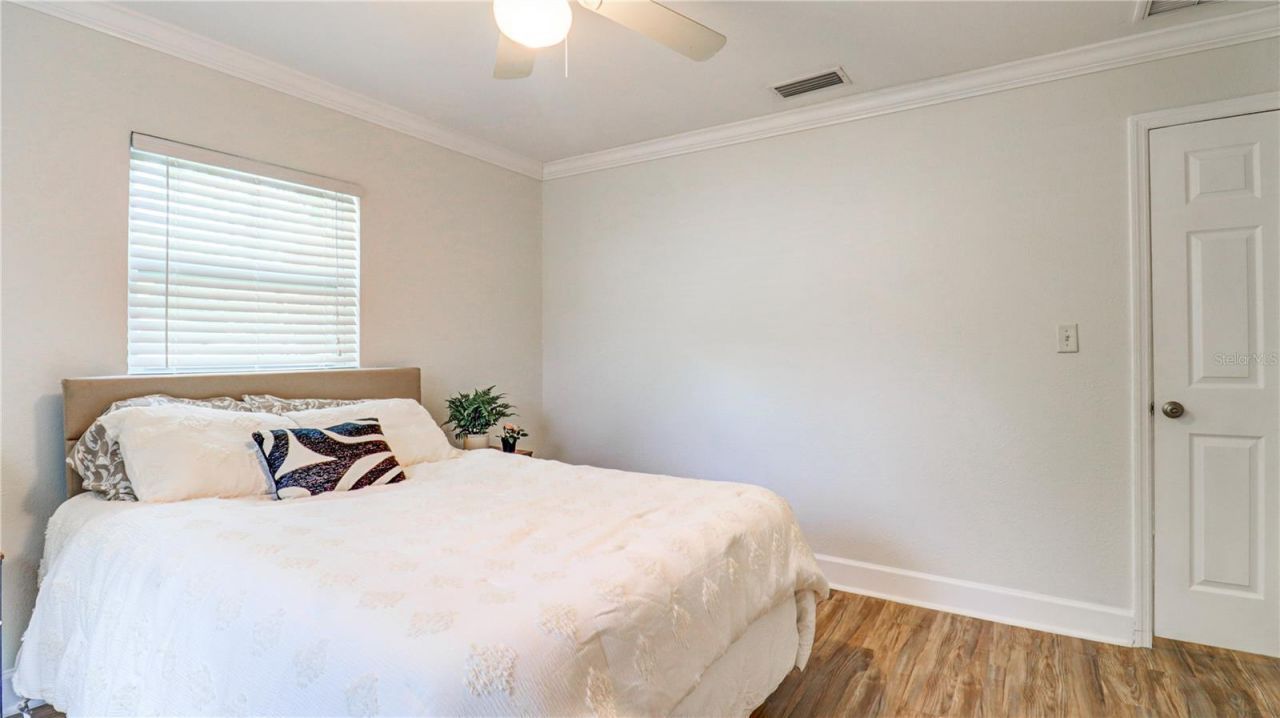 8110 Diagonal Road N, Saint Petersburg, FL 33702 Photo