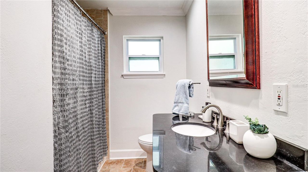 8110 Diagonal Road N, Saint Petersburg, FL 33702 Photo