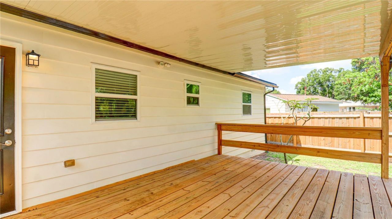 8110 Diagonal Road N, Saint Petersburg, FL 33702 Photo