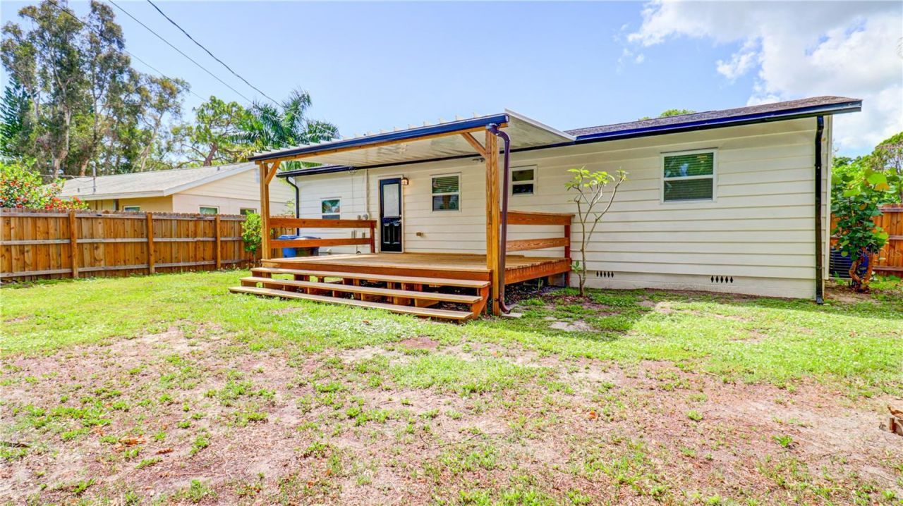 8110 Diagonal Road N, Saint Petersburg, FL 33702 Photo
