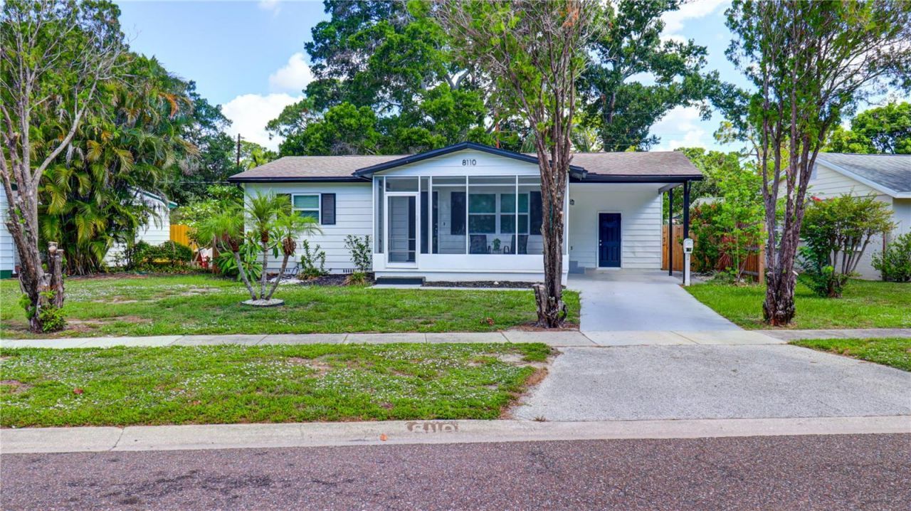 8110 Diagonal Road N, Saint Petersburg, FL 33702 Photo