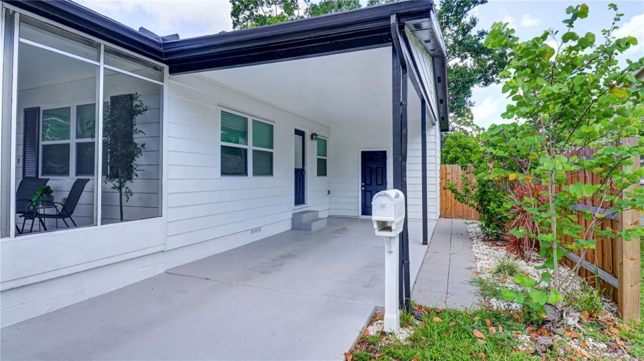 8110 Diagonal Road N, Saint Petersburg, FL 33702 Photo