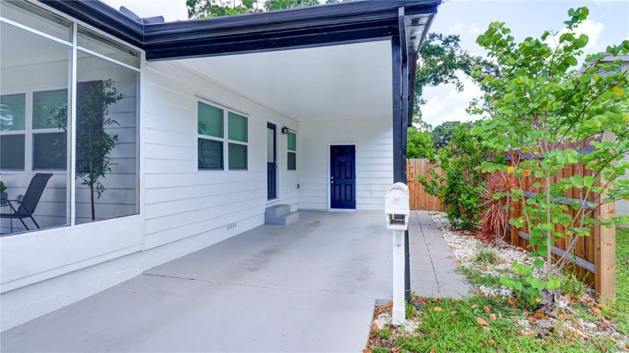 8110 Diagonal Road N, Saint Petersburg, FL 33702 Photo