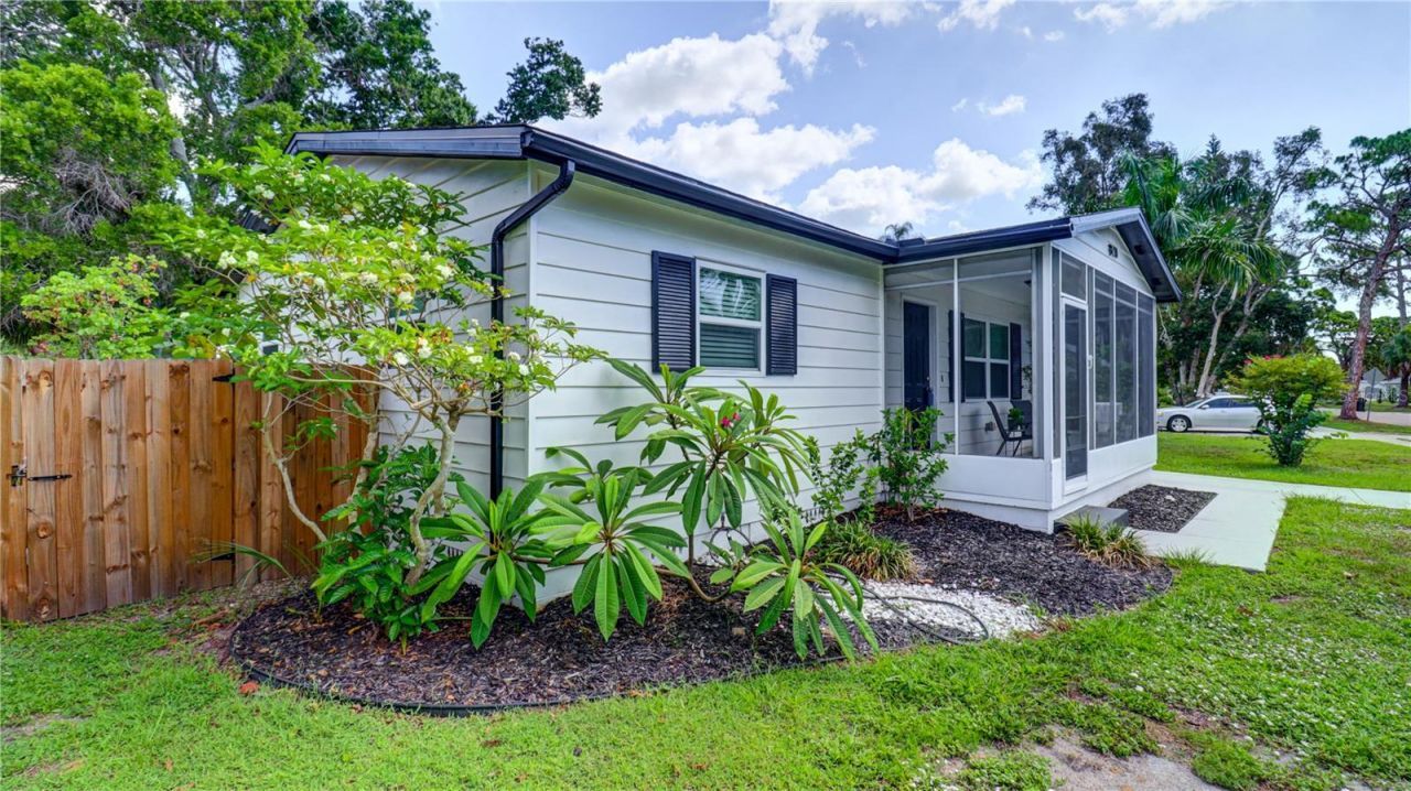 8110 Diagonal Road N, Saint Petersburg, FL 33702 Photo