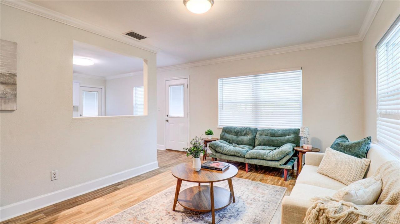 8110 Diagonal Road N, Saint Petersburg, FL 33702 Photo