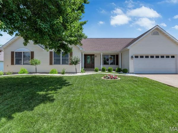 2202 Wild Pigeon Drive , O'Fallon, MO 63368