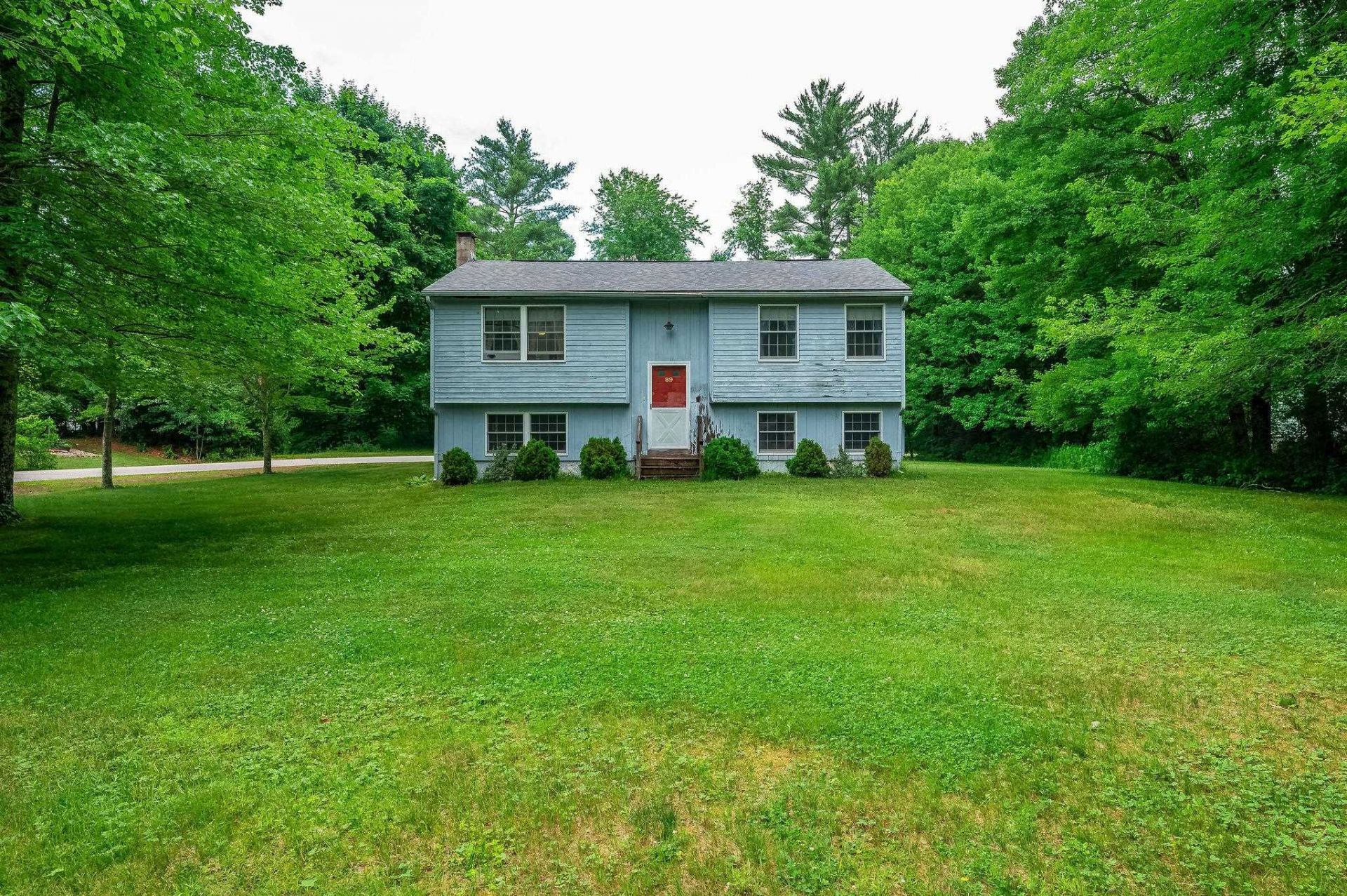 89 Oak Street, Rochester, NH 03839 Main Photo