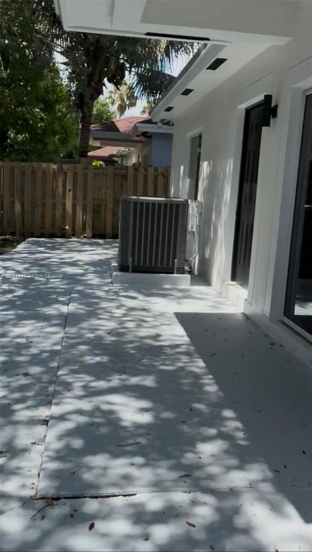 211 SW 15th Ter, Homestead, FL 33030 Photo