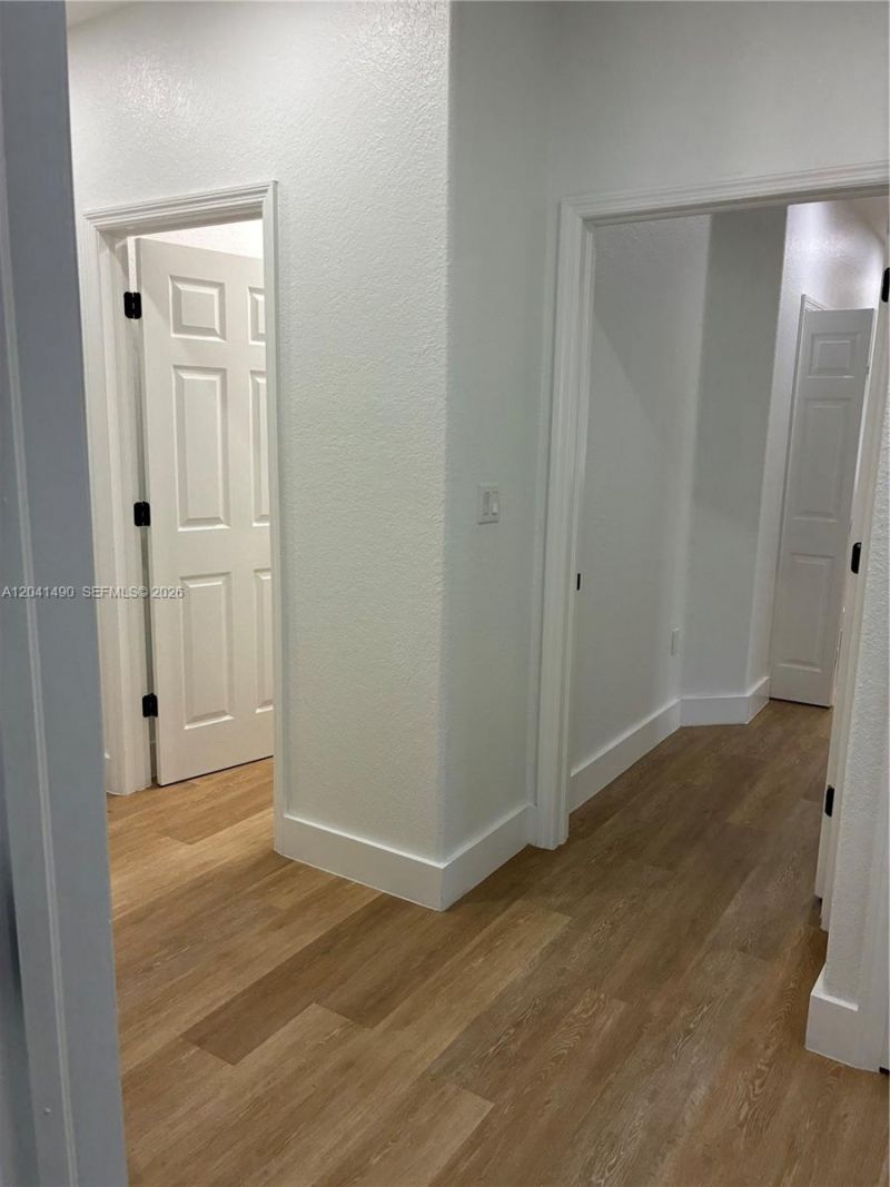 211 SW 15th Ter, Homestead, FL 33030 Photo