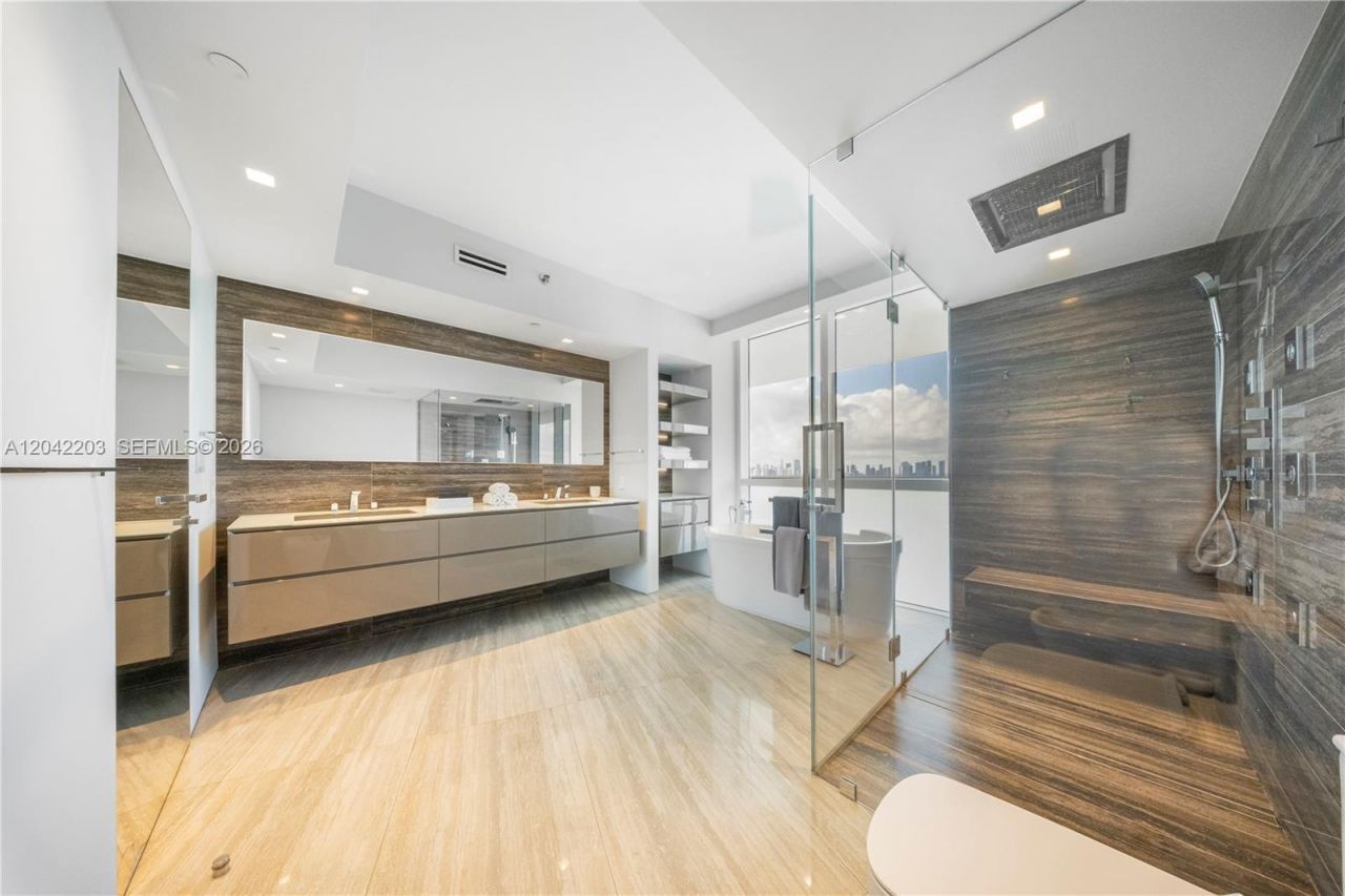 450 Alton Rd , Unit 3301, Miami Beach, FL 33139 Photo