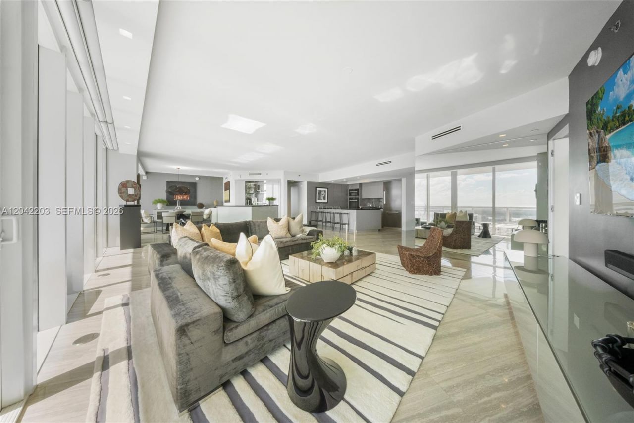 450 Alton Rd , Unit 3301, Miami Beach, FL 33139 Photo