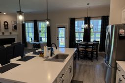 896 Carnes Crossing photo 4