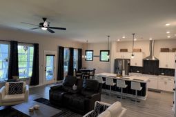 896 Carnes Crossing photo 4