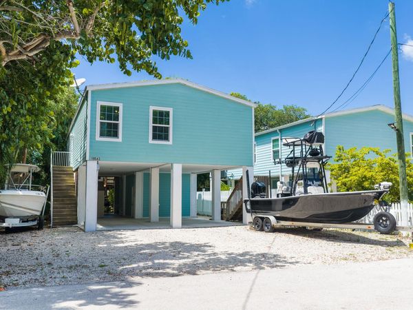 19543 Navajo Street, Sugarloaf, FL 33042