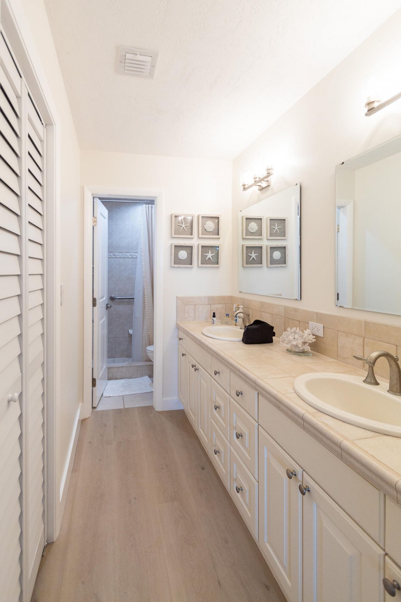 104500 Overseas Highway, Unit APT A403, Key Largo, FL 33037 Photo