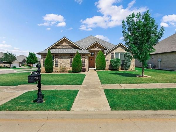 15932 Capri Lane, Edmond, OK 73013