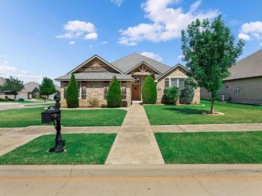 15932 Capri Lane, Edmond, OK 73013