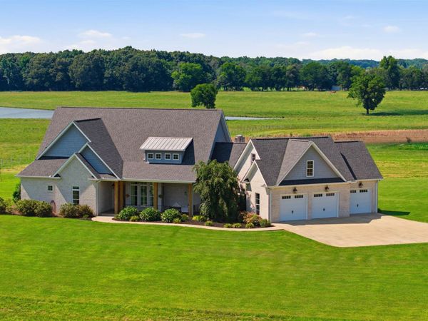 10101 Second St E, Leighton, AL 35646