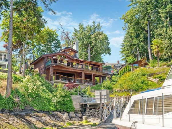 10968 Madrona Dr , North Saanich, BC V8R 6K2