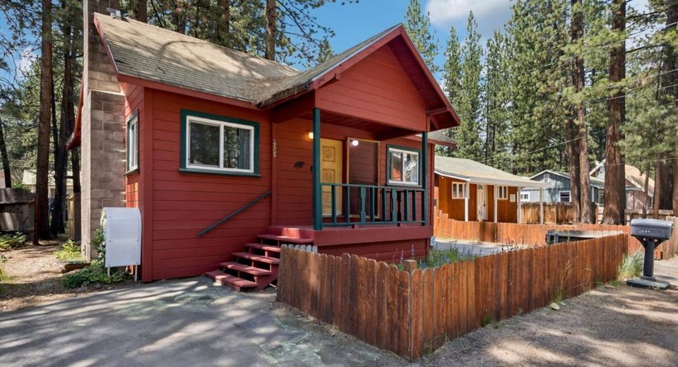 2609 Fountain Avenue, South Lake Tahoe, CA 96150 Photo
