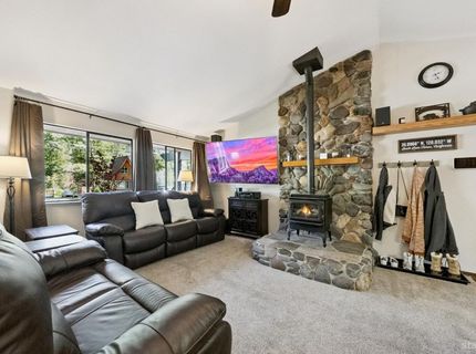 1160 Aravaipa Street, South Lake Tahoe, CA 96150 Photo