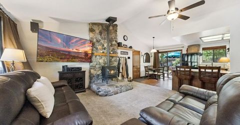 1160 Aravaipa Street, South Lake Tahoe, CA 96150 Photo