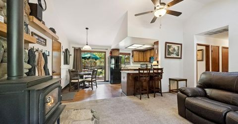 1160 Aravaipa Street, South Lake Tahoe, CA 96150 Photo