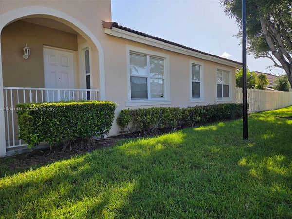 23751 SW 110th Ave , Homestead, FL 33032