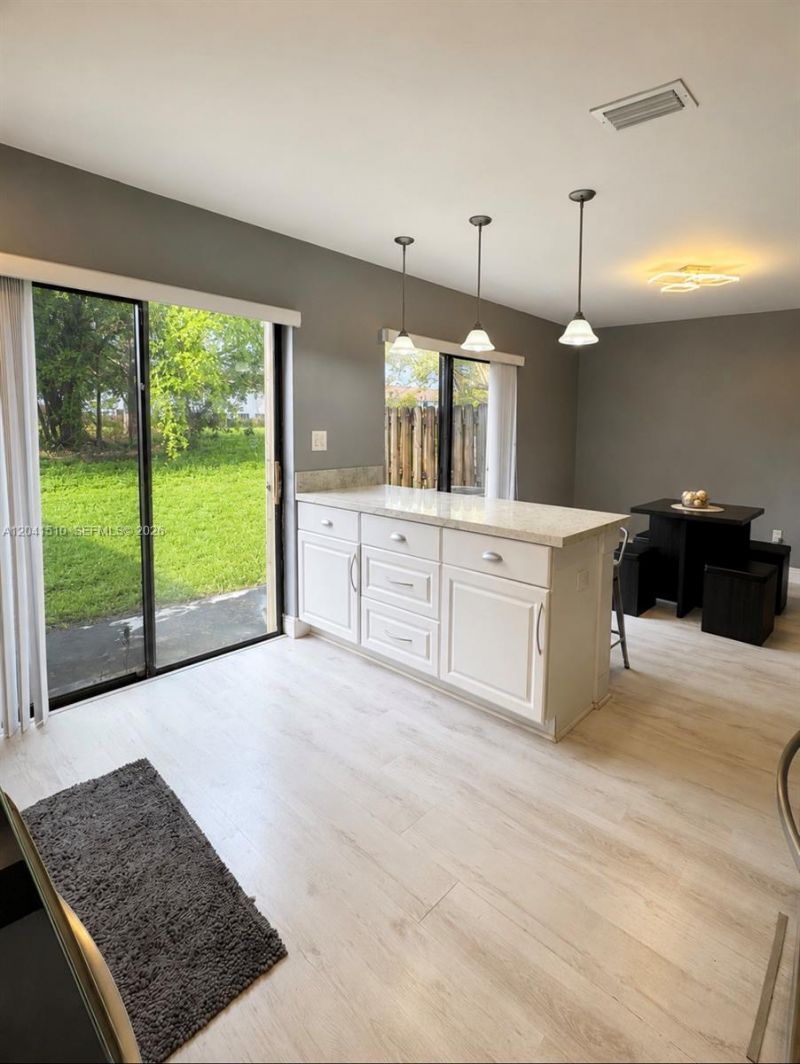 Please Call For Address, Miami, FL 33179 Photo
