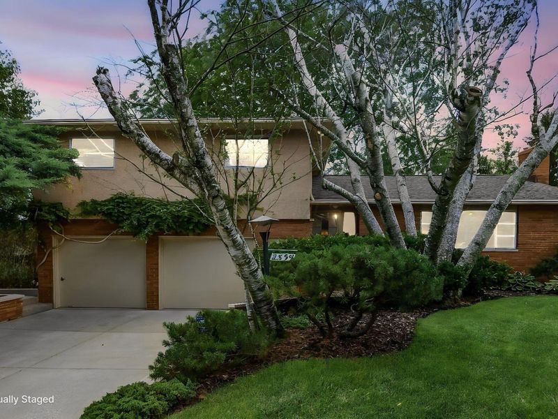2599 SONATA Drive, Columbus, OH 43209 Photo 3
