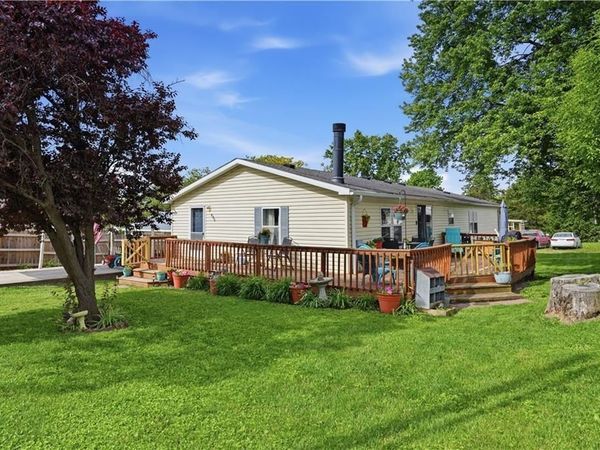 806 West Street, Stewartsville, MO 64490